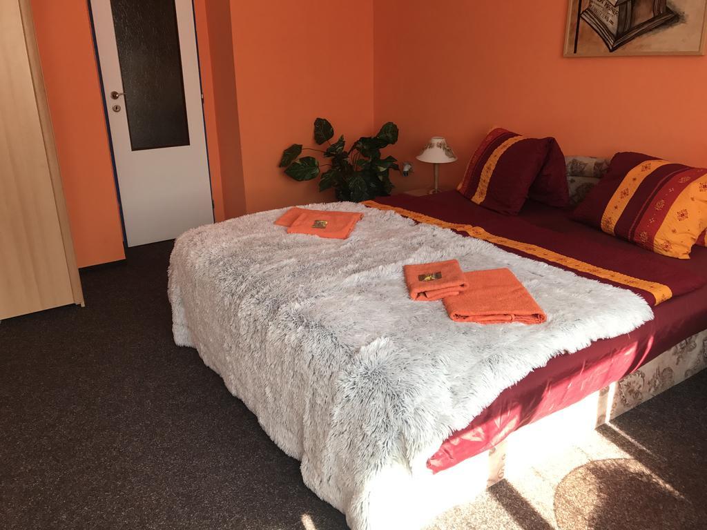 Hotel Bohemia Jičín Buitenkant foto