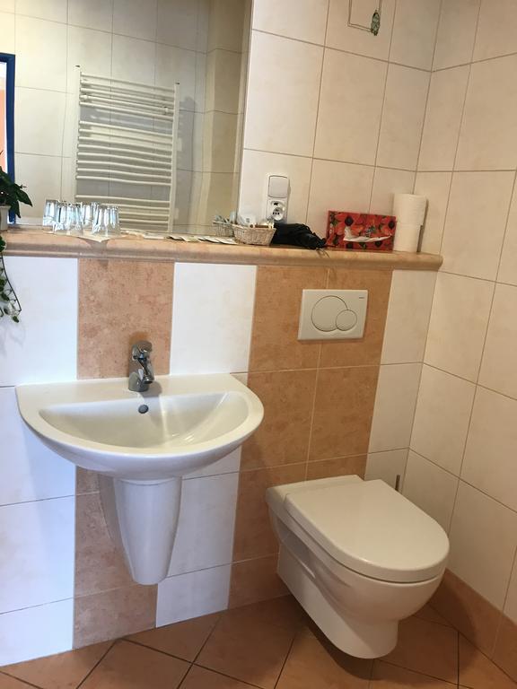 Hotel Bohemia Jičín Buitenkant foto
