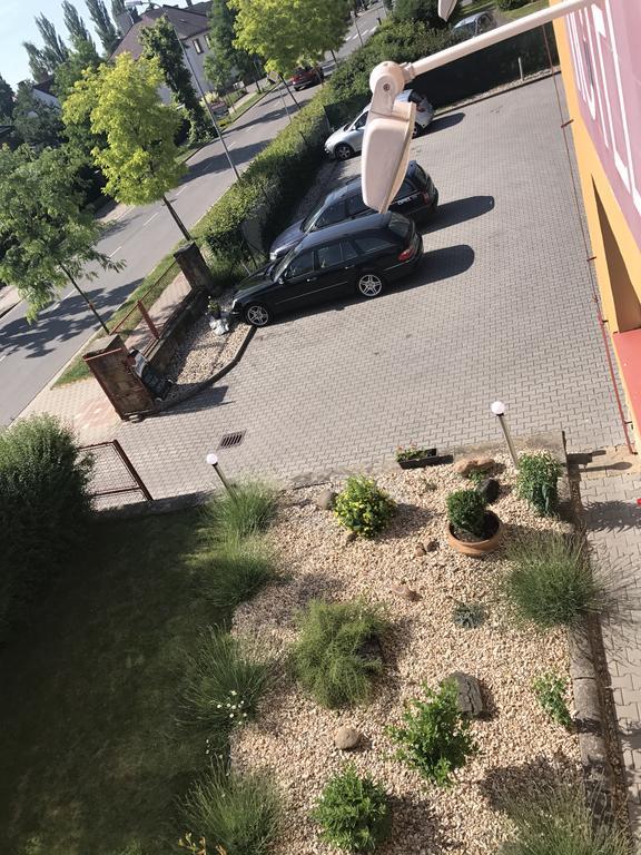 Hotel Bohemia Jičín Buitenkant foto