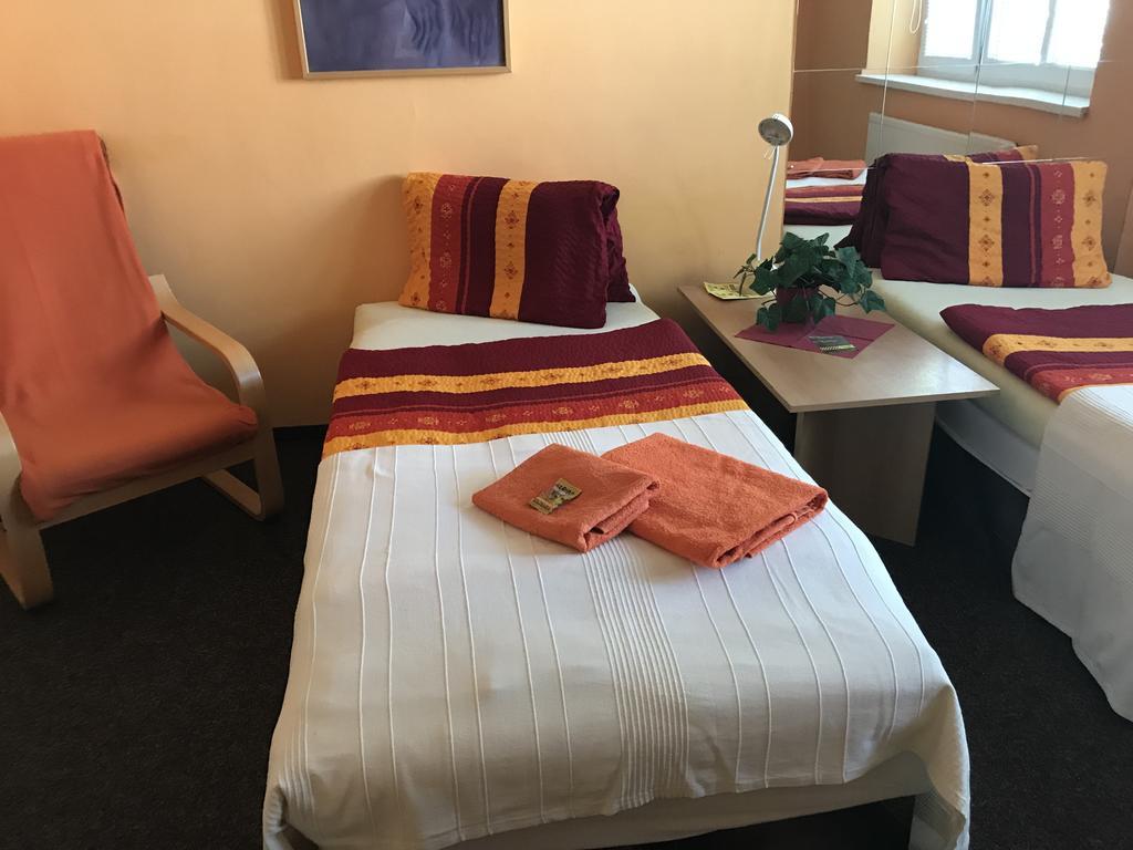 Hotel Bohemia Jičín Buitenkant foto