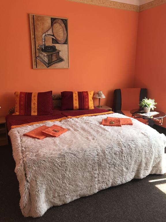 Hotel Bohemia Jičín Buitenkant foto
