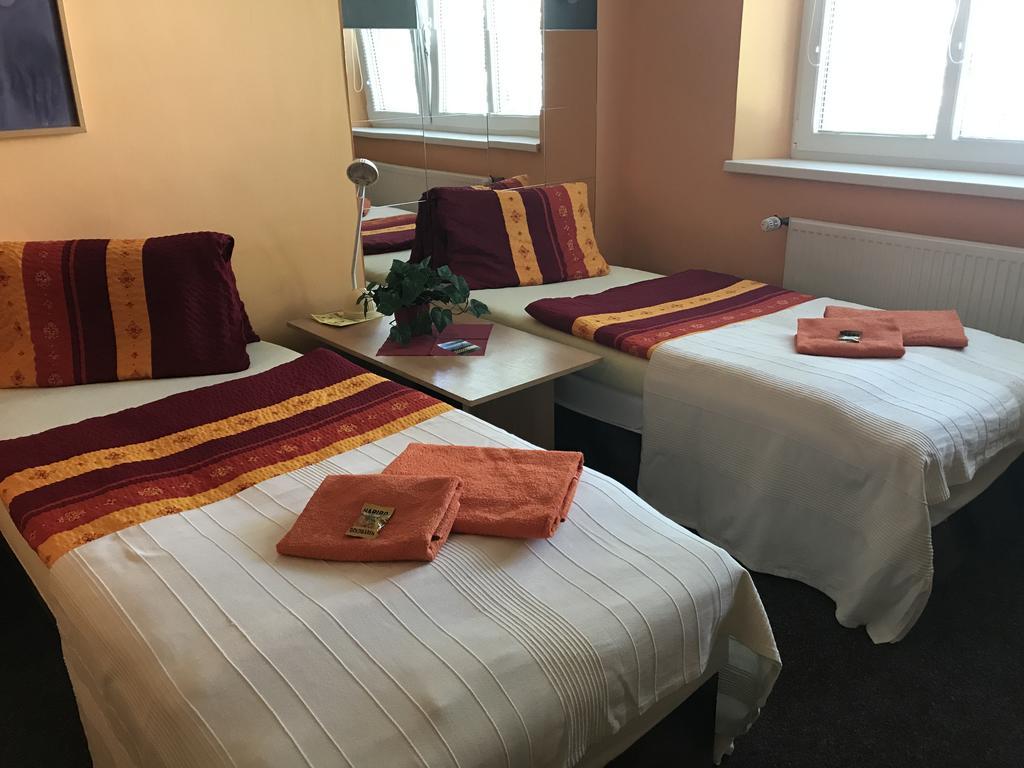 Hotel Bohemia Jičín Buitenkant foto