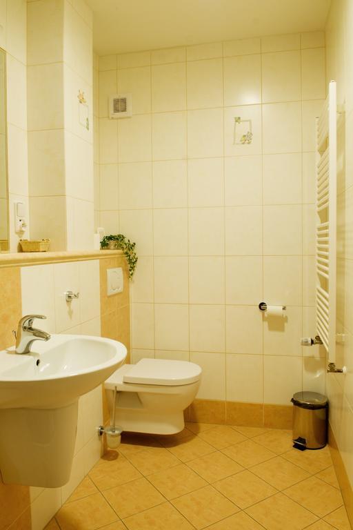 Hotel Bohemia Jičín Kamer foto