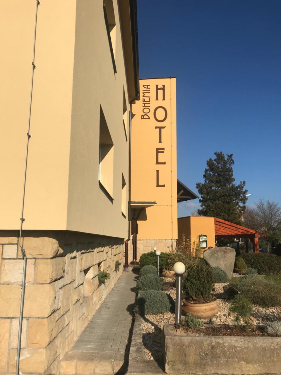 Hotel Bohemia Jičín Buitenkant foto